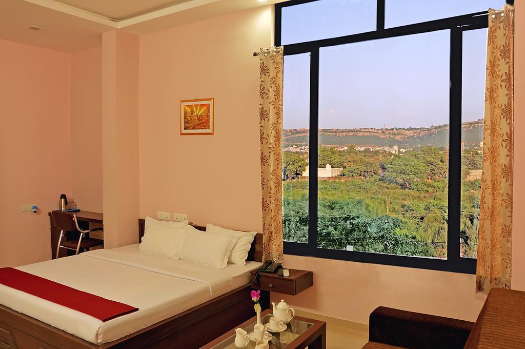Hotel Shivam Fort View Chittorgarh Pokoj fotografie